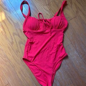 NWOT Berlook swim suit one piece size small